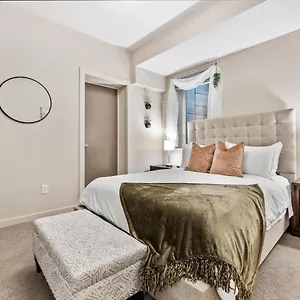 https://fresh-decor-2br-getaway-walk-to-sloans-lake.seedenverhotels.com